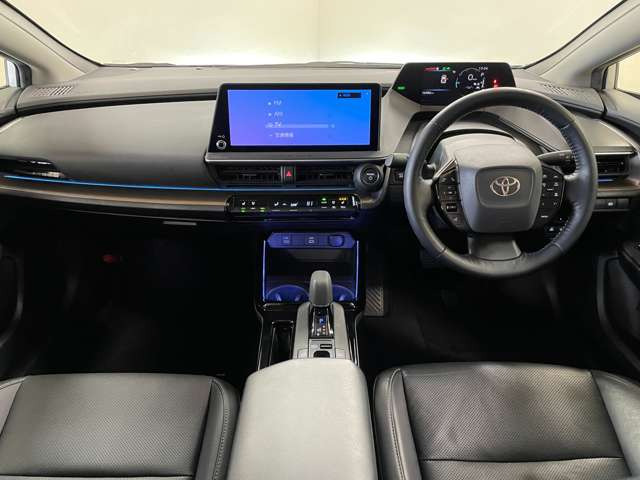 ���D�݂̃I�v�V�����𑕒����Č�[�Ԃ��邱�Ƃ��\�ł��B�i�r�E�o�b�N�J�����EETC�E��ȃt���b�v�_�E�����j�^�[�E�R�[�e�B���O�E�V�[�g�J�o�[�E�h���C�u���R�[�_�[�E�G���W���X�^�[�^�[ �ȂǂȂǎ戵����!