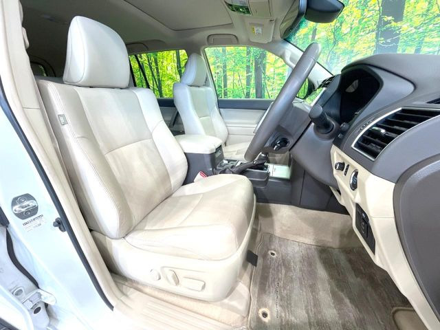 【パワーシート】スイッチ一つで簡単にシートの微調整が可能!電動だから力もいりません!快適なシートポジションにセットして、快適なドライブをお楽しみください。