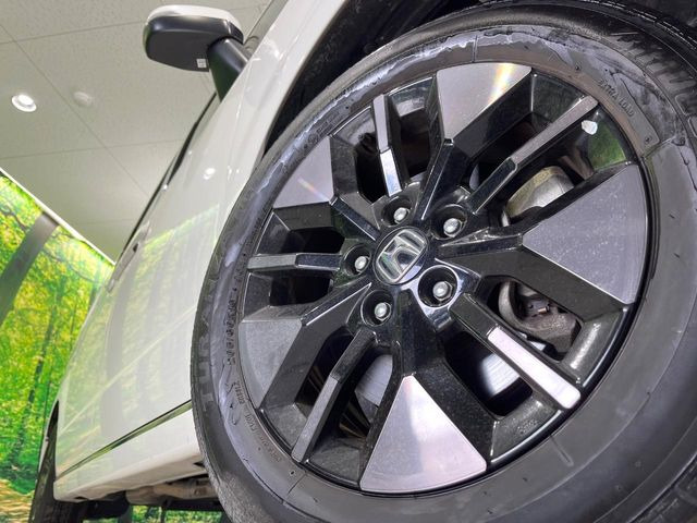 �y����16�C���`�A���~�z�C�[���z�O�ςɃ}�b�`���������A���~�z�C�[���𑕒����Ă���܂��B�e��ЊO�A���~�z�C�[����A�X�^�b�h���X�^�C�����戵�����Ă���܂��B���񂲑��k����������