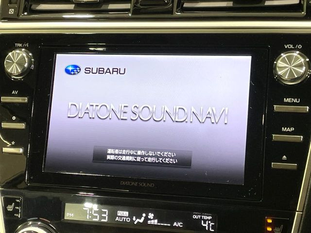 �y���[�J�[�����i�r�z�C���e���A�ɗn�����ރX�^�C���b�V���ȁu��p�݌v�v���[�J�[�i�r�𑕔��􎋔F���⑀�쐫�ȂǊ�{���\�ɂ��D��A���㎿�ȃJ�[���C�t�����y���݂��������܂��B