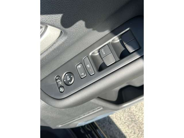 ���͂₢�E�����E���S�̎Ԍ��̑S���`�F�[���y�A�b�v���Ԍ��z�����X�ł����^�A�ǎw�薯�ԎԌ��H��𕹐݂��Ă��܂���