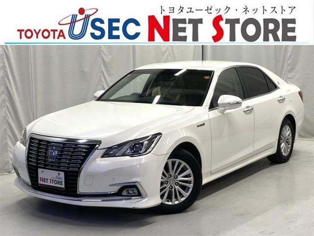 クラウンハイブリッド 2.5 ロイヤルサルーン