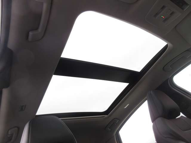 アリアB9 e-4ORCE 4WD