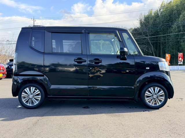 ���X�݌ɂ͊O���A�����N���[�j���O��ɓW�����A�����Ď��̏C�����̗L���A���[�^�[��������̗L������O�ҋ@�ւɂ�錟����S����{���Ă���܂��B�Ԍ��A�����A����h�������ЂőΉ��ł��܂��̂ł����S���������B