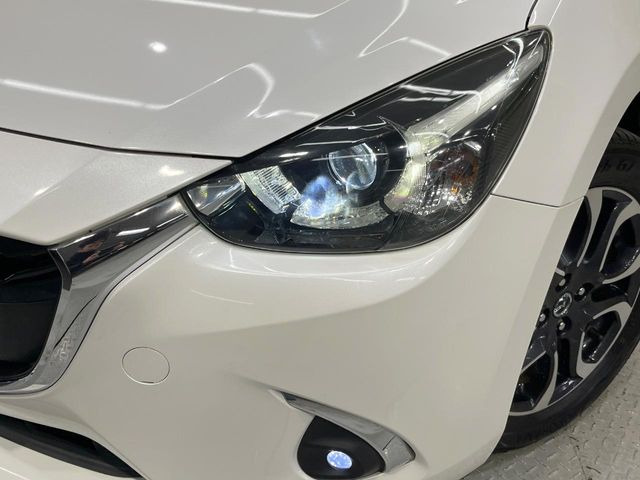 �yLED�w�b�h���C�g�z���V����ԑ��s�����ǍD�Ȏ��E���m�ۂ����S���ĉ^�]�ł��鍂�P�xLED�w�b�h���C�g�𑕔�!�_�����x�������A����d�͂��}�����Ă��܂��B