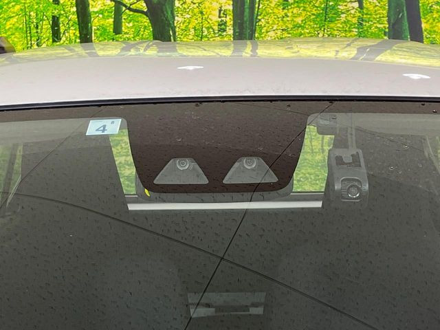 �y�v���N���b�V���Z�[�t�e�B�z�O���̎ԗ��������m���A�Փ˂������Ȏ��͌x��Œ��ӂ𑣂��A�u���[�L�𓥂ޗ͂��T�|�[�g�B�u���[�L�𓥂߂Ȃ������ꍇ�͏Փ˔�Q�y���u���[�L���쓮�A�Փˉ�����T�|�[�g���܂��B