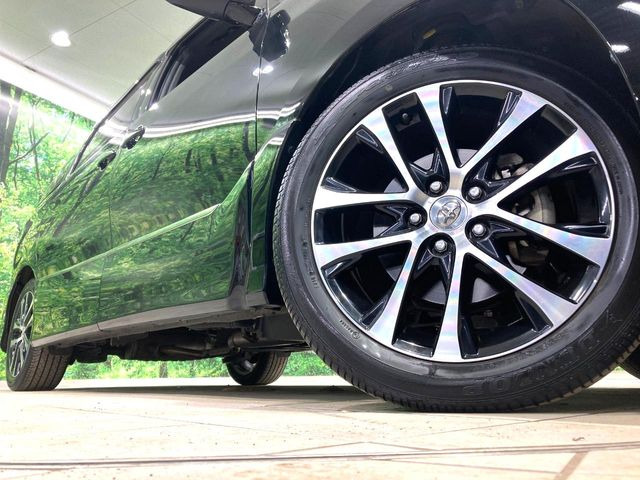 �y����18�C���`�A���~�z�C�[���z�O�ςɃ}�b�`���������A���~�z�C�[���𑕒����Ă���܂��B�e��ЊO�A���~�z�C�[����A�X�^�b�h���X�^�C�����戵�����Ă���܂��B���񂲑��k����������