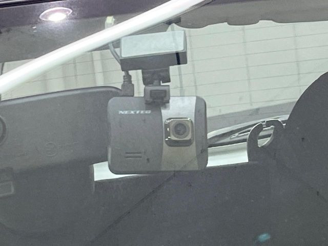 �y�h���C�u���R�[�_�[�z�h���C�u���R�[�_�[����!���s���͂������A������^�]�⎖�̂ɑ��������ہA�f���ŋL�^���A����̃��X�N�ɔ����܂��B���L�^�pSD�J�[�h�͂��q�l�����g�ł��������������K�v������܂��B