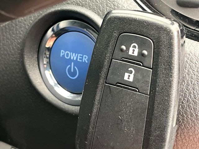 �y�X�}�[�g�L�[�z�J�o����|�P�b�g�ɓ��ꂽ�܂܂ł��h�A�̎{���E�������\�ȃX�}�[�g�L�[�𑕔��B�G���W���̃I���E�I�t�����J�M�����o���K�v����������Ƃ��Ă��֗��ł���