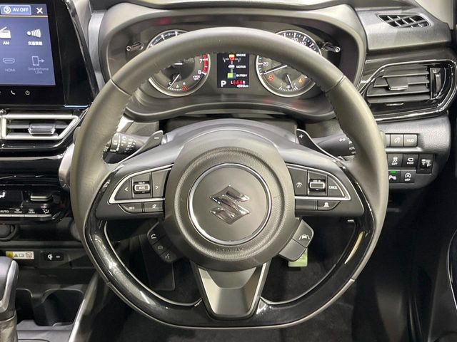 �y�X�e�A�����O�X�C�b�`�z�^�]���A�O������ڐ������炷���ƂȂ��A�I�[�f�B�I���̑��삪�\�ȕ֗��@�\!���S&���K�ȃh���C�u�����o���Ă���܂���