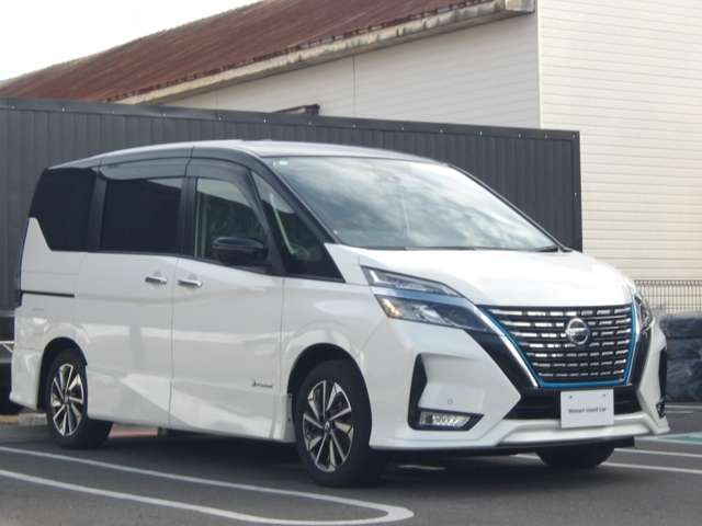 セレナ1.2 e-POWER ハイウェイスターV