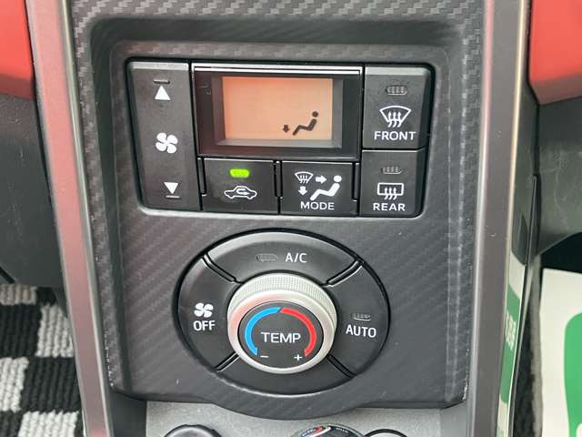 �I�[�g�G�A�R��