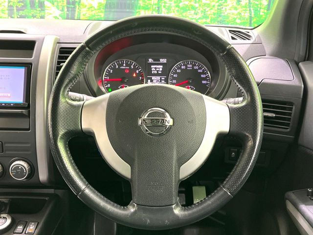 �y�����v�����X�e�A�����O�z�㎿�Ȋv���g�p���邱�ƂŁA��ɂ����������݂ƂĂ��^�]���₷���n���h���ł���