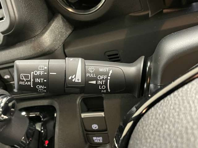 お車の機能や安全装備に関して気になる方は、ぜひ一度ご来店ください!その場でスタッフがご説明可能です!