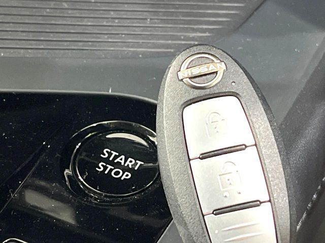 �y�C���e���W�F���g�L�[�z�J�o����|�P�b�g�ɓ��ꂽ�܂܂ł��h�A�̎{���E�������\�ȃX�}�[�g�L�[�𑕔��B�G���W���̃I���E�I�t�����J�M�����o���K�v����������Ƃ��Ă��֗��ł���