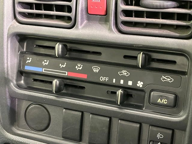 �����~�������Ă��S�Ȃɉ��K�ȋ󒲂�͂��Ă����A�_�C�������G�A�R���𑕔���