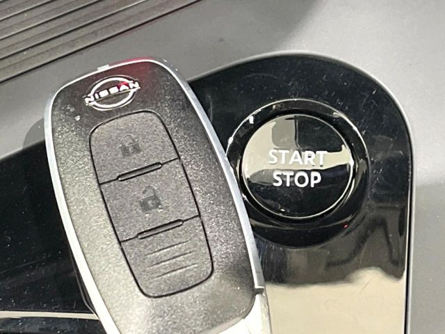 �y�C���e���W�F���g�L�[�z�J�o����|�P�b�g�ɓ��ꂽ�܂܂ł��h�A�̎{���E�������\�ȃX�}�[�g�L�[�𑕔��B�G���W���̃I���E�I�t�����J�M�����o���K�v����������Ƃ��Ă��֗��ł���