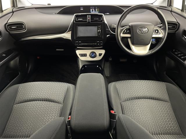 プリウス1.8 S セーフティ プラス