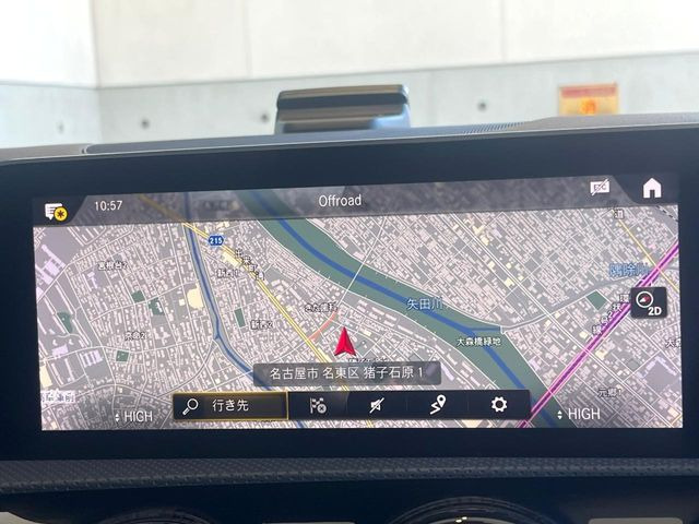 �������i�r:��̊��̂���i�r�́A����������ԓ������o���Ă���܂��B�I�[�f�B�I�@�\���[�����Ă���܂��̂ŁA�^�]�����y���߂܂���