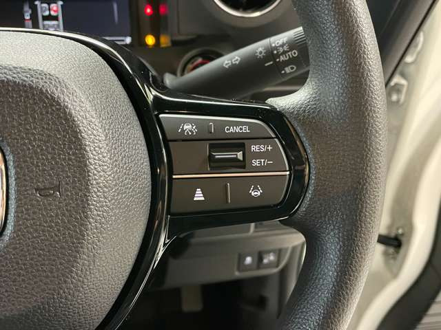 お車の機能や安全装備に関して気になる方は、ぜひ一度ご来店ください!その場でスタッフがご説明可能です!