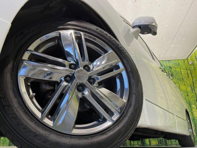 �y�O���[�h��p����18�C���`�A���~�z�C�[���z�f�U�C�����̍��������A���~�z�C�[���𑕒����Ă���܂��B�e��ЊO�A���~�z�C�[����A�X�^�b�h���X�^�C�����戵�����Ă���܂��B���񂲑��k����������