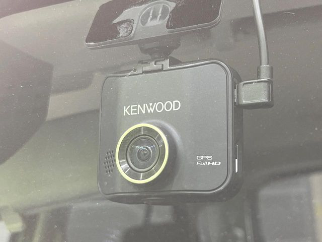 �y�h���C�u���R�[�_�[�z���S�E���S�ȃJ�[���C�t�ɕK�{�̃h���C�u���R�[�_�[�𑕔�!���s���͂������A������^�]�⎖�̂ɑ��������ۂ̏󋵂��f���ŋL�^���A����̃��X�N�ɔ����܂��B