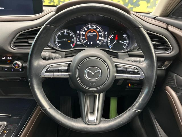 �y�����v�����X�e�A�����O�z�㎿�Ȋv���g�p���邱�ƂŁA��ɂ����������݂ƂĂ��^�]���₷���n���h���ł���