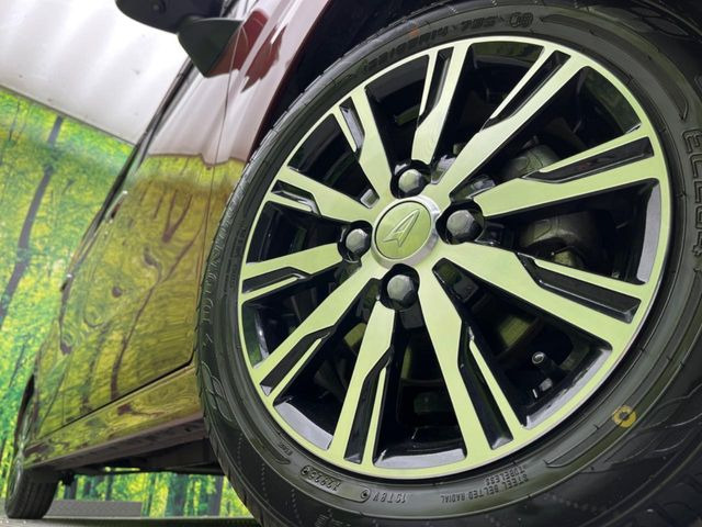 �y����14�C���`�A���~�z�C�[���z�O�ςɃ}�b�`���������A���~�z�C�[���𑕒����Ă���܂��B�e��ЊO�A���~�z�C�[����A�X�^�b�h���X�^�C�����戵�����Ă���܂��B���񂲑��k����������