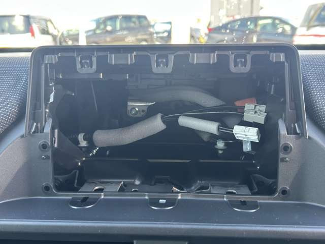 ���J�[�i�r�A�A���~�z�C�[���AHID���C�g���̃J�[�p�i��������舵���Ă��܂�������]������΂��Ђ����k����������