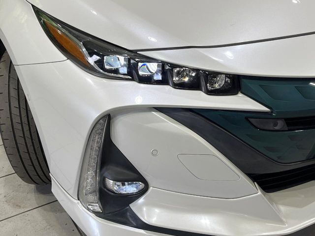 �yLED�w�b�h���C�g�z���V����ԑ��s�����ǍD�Ȏ��E���m�ۂ����S���ĉ^�]�ł��鍂�P�xLED�w�b�h���C�g�𑕔�!�_�����x�������A����d�͂��}�����Ă��܂��B