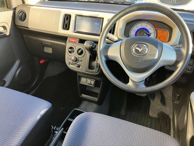 ���Ӓ菑�t���ň��S����O�ҋ@��(JAAA���{�����ԊӒ苦��)�̃v���Ӓ�m�ɂ���Ď��q��Ԃׂ̍��ȕ����܂ŊӒ���s�Ȃ��Ă��܂�!���ÎԂ̕s��������������S�ł��܂���!