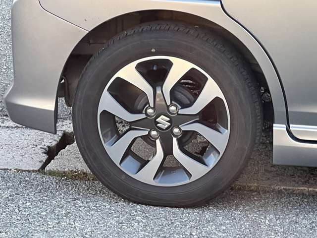 ���Ђ́A���q���܂̃j�[�Y�ɂ������o����悤�A�L�x�ȎԎ����葵���Ă���܂��B����芷���̍ۂ��A����A��낵�����肢�������܂��B