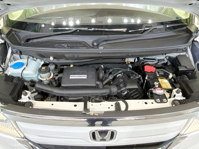 親切・丁寧な専門メカニックスタッフが応対!・車検・点検整備・事故等の修理などアフターサービスも安心。お車のカスタマイズもネクステージのサービススタッフまでご相談ください!