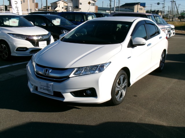 グレイス1.5 ハイブリッド EX