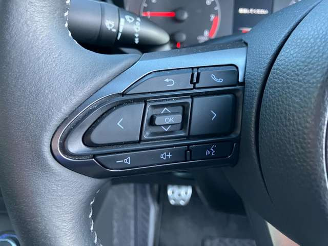 �^�]���ł���𗣂����ɃI�[�f�B�I�Ȃǂ̑��삪�ł���w�X�e�A�����O�X�C�b�`�x�@�\������܂�!