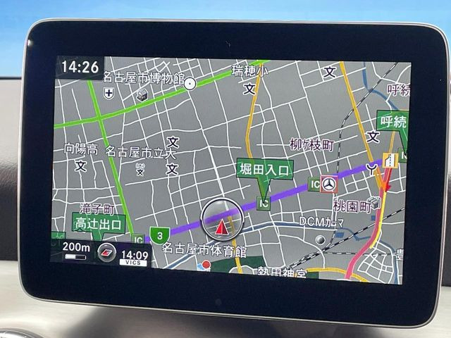 �������i�r:��̊��̂���i�r�́A����������ԓ������o���Ă���܂��B�I�[�f�B�I�@�\���[�����Ă���܂��̂ŁA�^�]�����y���߂܂���