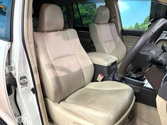 �y���烌�U�[�V�[�g�z����̂ӂ���肪�e�ՂŃ����e�i���X�����ȒP�ȁA�@�\���ɗD��鍇����v���̗p�����㎿�ȃV�[�g�ł��B����S�n���悭�A���������ӂ��S�n�ǂ��ԓ���Ԃ����o���Ă���܂��B