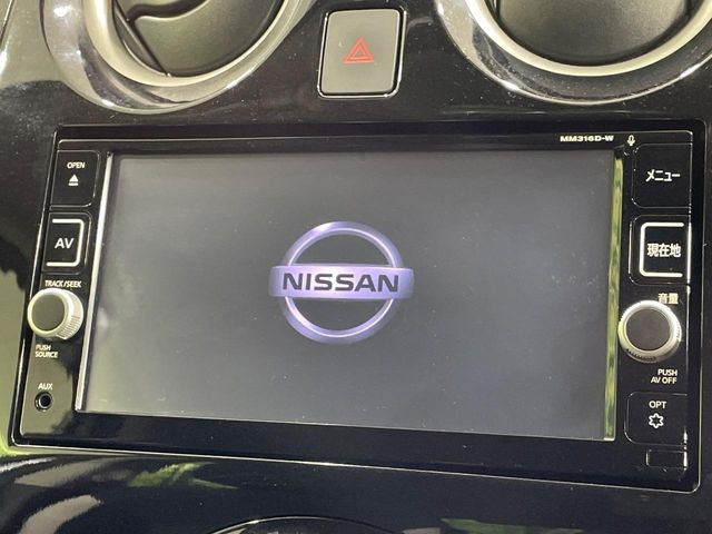 �y�����i�r�z�l�C�̏����i�r�𑕔����Ă���܂��B�i�r�̎g���₷���͂������A�I�[�f�B�I�@�\���[��!�L�����v�◷�s�͂������A�ʋ΂┃�����ȂǕ��i�̃h���C�u���y�����Ȃ�͂���