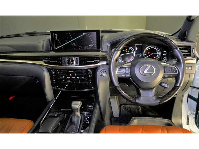 LX570 ブラック シークエンス 4WD