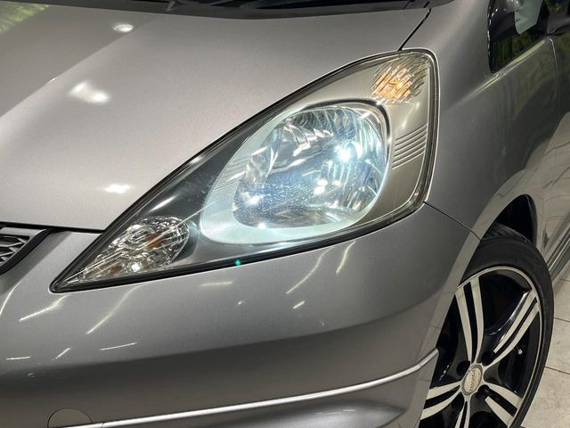 �yHID�w�b�h���C�g�z���ɖ��邭�O�����Ƃ炵�Ă����̂ŁA���V����Ԃ̑��s�������E�ǍD�ň��S���Ă���肢�������܂��B