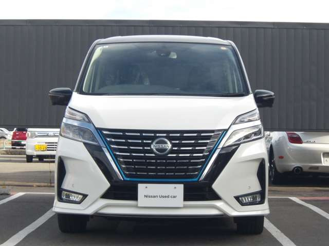 セレナ1.2 e-POWER ハイウェイスターV