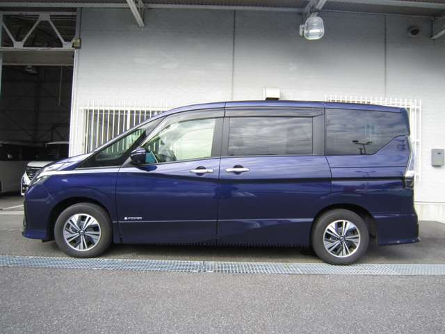 セレナ1.2 e-POWER ハイウェイスターV