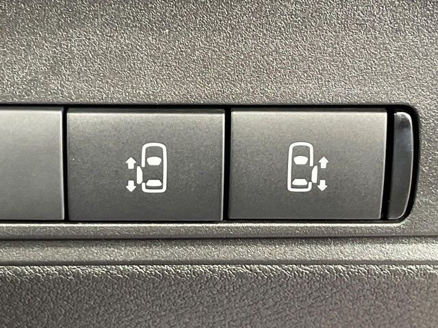 セレナ1.4 e-POWER ハイウェイスターV