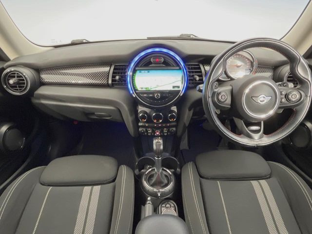 �A���ԃO���[�v���݌ɐ���2,000��!�S���̌n��X���烁�[�J�[�E�Ԏ��킸���Љ�o����̂ŁA���Ȃ��Ƀs�b�^���̂��Ԃ�������͂��ł���܂��͂��₢���킹��������