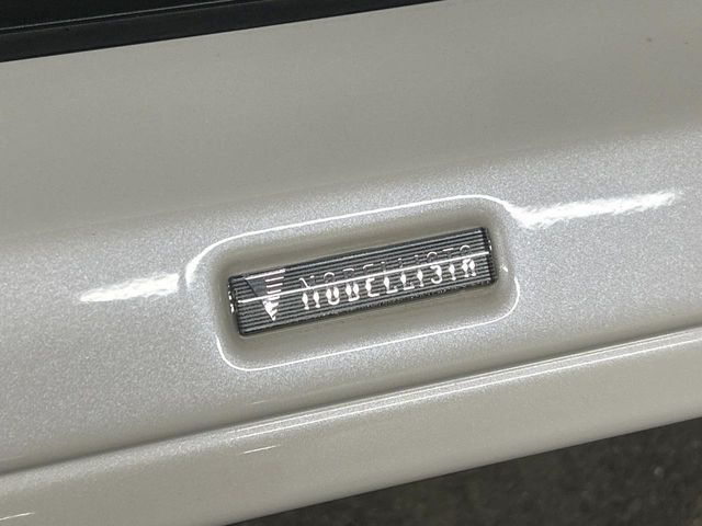 【モデリスタエアロ】人気のモデリスタエアロを装着!クルマの外観がよりスタイリッシュになり、街中で存在感あふれる1台に♪将来買い替える時にもリセールに影響しやすく、価値ある人気の装備です!