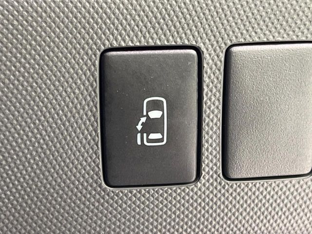 �y�p���[�X���C�h�h�A�z�X�}�[�g�L�[��^�]�Ȃ̃X�C�b�`�ŃX���C�h�h�A�̊J���\���d��������͂����ăh�A���J����K�v�������A���������q�l�ł��A�d���ו��������Ă��鎞�����N�ɊJ���߂ł��܂���