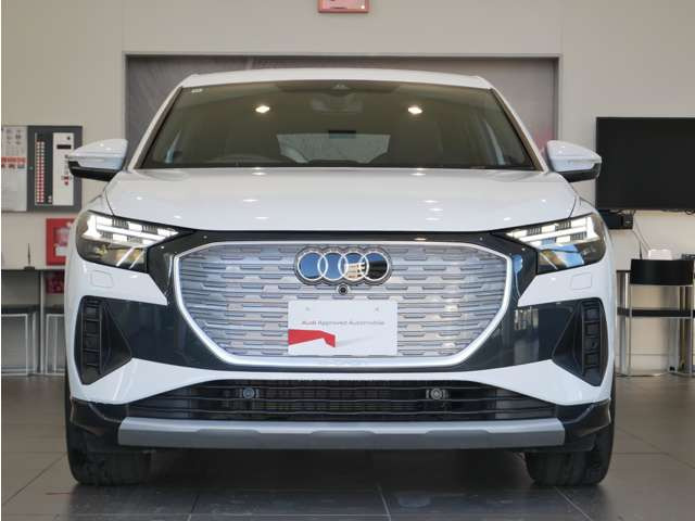 Q4スポーツバックe-tron40 アドバンスド