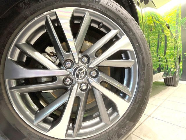 �y����18�C���`�A���~�z�C�[���z�O�ςɃ}�b�`���������A���~�z�C�[���𑕒����Ă���܂��B�e��ЊO�A���~�z�C�[����A�X�^�b�h���X�^�C�����戵�����Ă���܂��B���񂲑��k����������