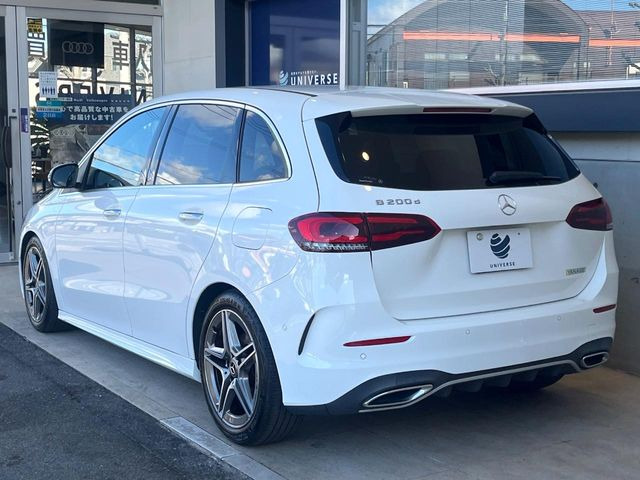 �������t�т̕ۏ؂̑��A���S�̍Œ�3�N�E���s�������ۏ�(�L��)�����p�ӁB�A���Ԃ����S���Ă��y���݂���������l�A�ۏؓ��e���[���͂������A�����_��&�I�C�������⃍�[�h�T�[�r�X���t�т��Ă���܂��B