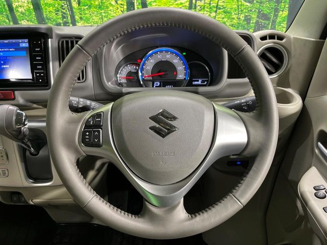 �y�����v�����X�e�A�����O�z�㎿�Ȋv���g�p���邱�ƂŁA��ɂ����������݂ƂĂ��^�]���₷���n���h���ł���